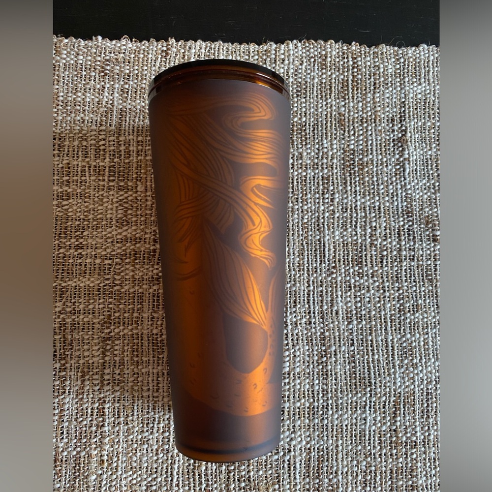 New Starbucks‎ Amber Pike Place Soft Touch Tumbler/ Starbucks tumbler - no straw